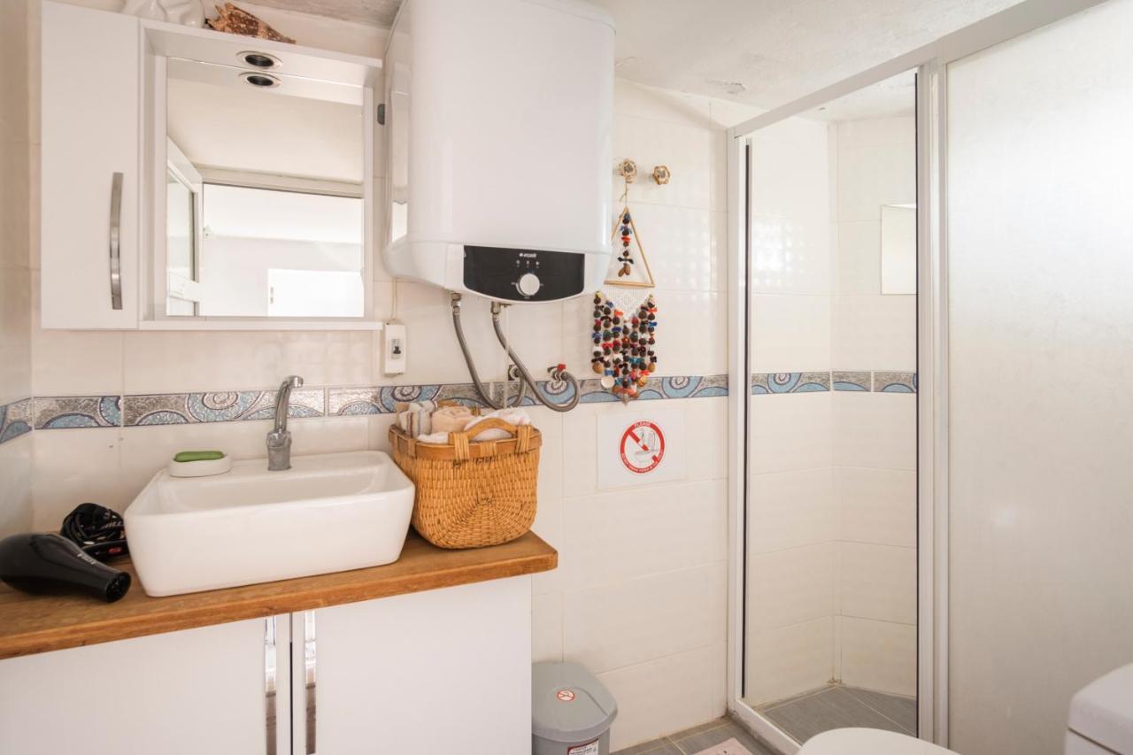 Central, Cozy, 15 Min Walk To The Beach, Fast Wi-Fi, Free Parking, 4Ppl Bodrum 외부 사진