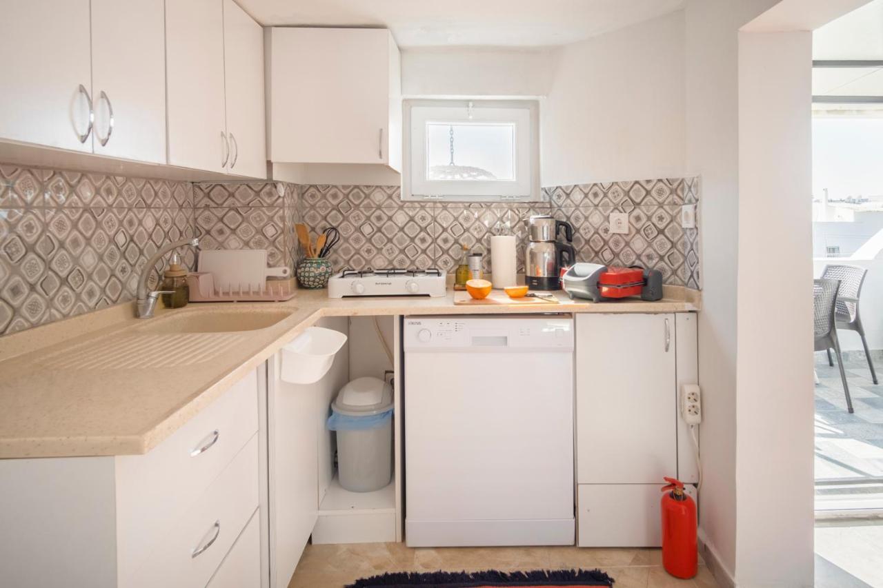 Central, Cozy, 15 Min Walk To The Beach, Fast Wi-Fi, Free Parking, 4Ppl Bodrum 외부 사진