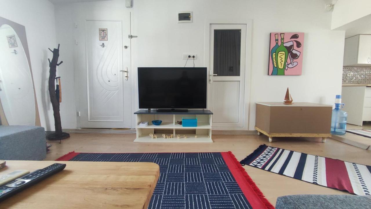 Central, Cozy, 15 Min Walk To The Beach, Fast Wi-Fi, Free Parking, 4Ppl Bodrum 외부 사진
