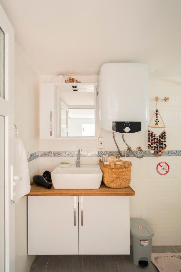 Central, Cozy, 15 Min Walk To The Beach, Fast Wi-Fi, Free Parking, 4Ppl Bodrum 외부 사진