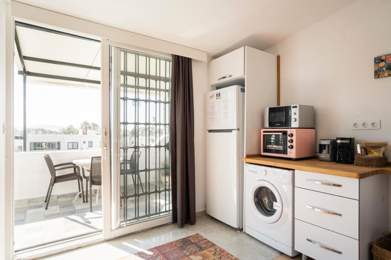 Central, Cozy, 15 Min Walk To The Beach, Fast Wi-Fi, Free Parking, 4Ppl Bodrum 외부 사진