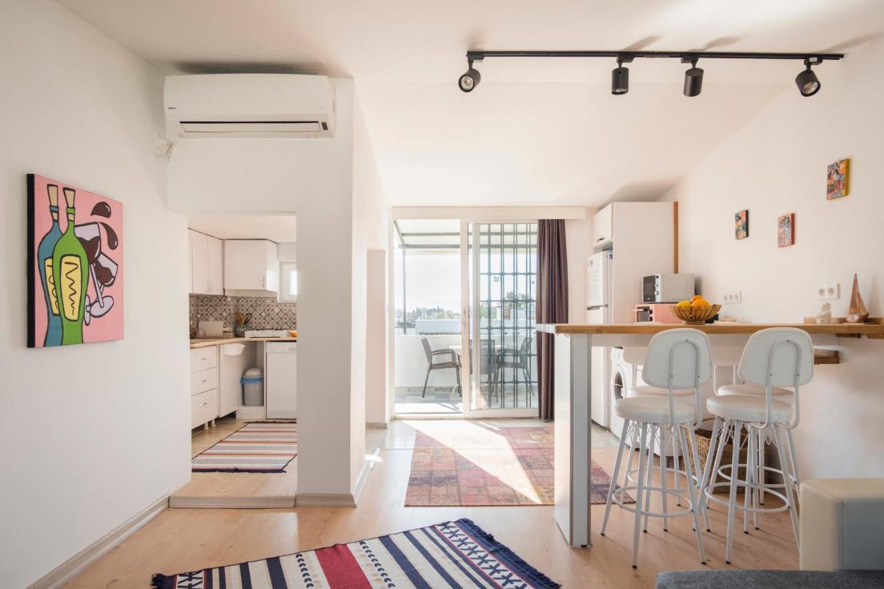 Central, Cozy, 15 Min Walk To The Beach, Fast Wi-Fi, Free Parking, 4Ppl Bodrum 외부 사진