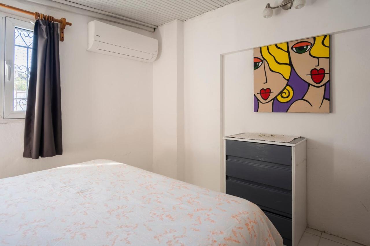 Central, Cozy, 15 Min Walk To The Beach, Fast Wi-Fi, Free Parking, 4Ppl Bodrum 외부 사진
